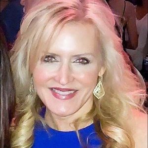 Meet your Posher, Diana